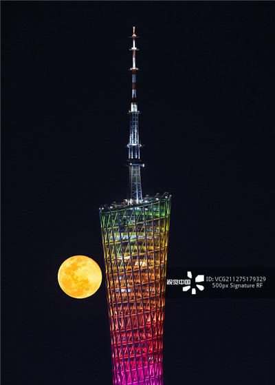  进入深圳高端夜场，品味奢华之旅 